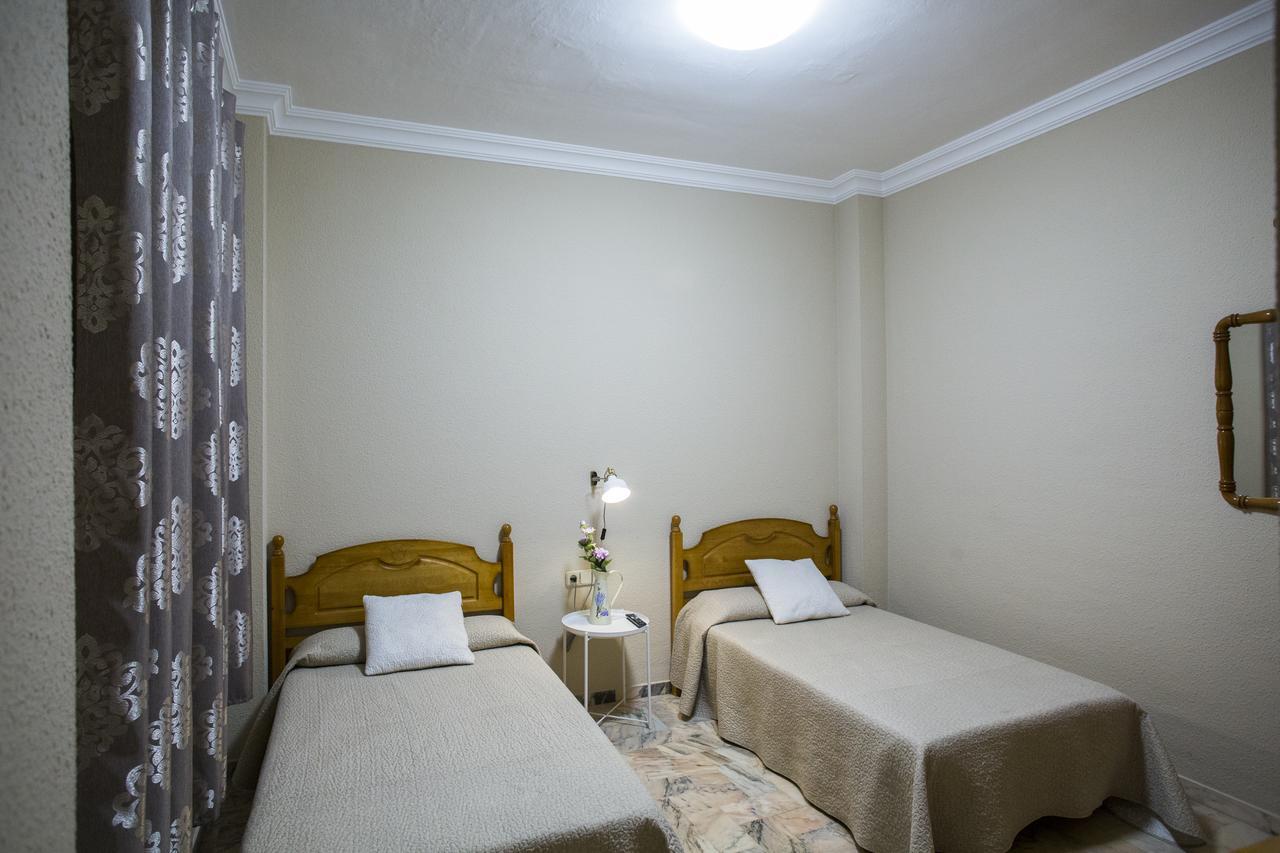 Hotel Mairena Mairena De Alcor Zewnętrze zdjęcie