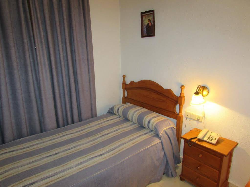 Hotel Mairena Mairena De Alcor Zewnętrze zdjęcie
